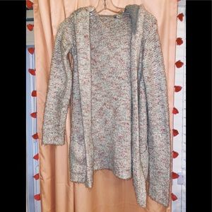 ❄️KNOTTY FUZZY SWEATER ❄️